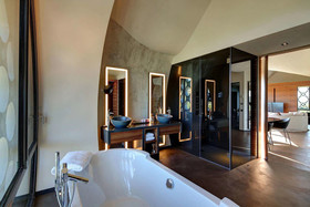 Cava & Hotel Mastinell