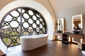 Cava & Hotel Mastinell