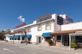 Hostal Casa Feliu by OYO