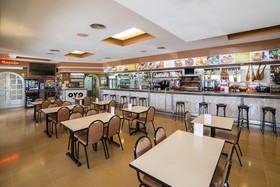 Hostal Casa Feliu by OYO
