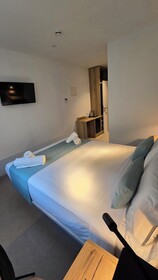 Hostal Rambla 24 by Holihome