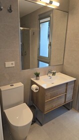 Hostal Rambla 24 by Holihome