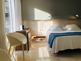 Belroy Hotel & Apartmentos