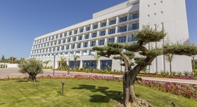 Grand Luxor All Suites Hotel