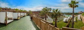 Magic Natura - Animal, Waterpark & Polynesian Lodge Resort