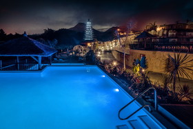 Magic Natura - Animal, Waterpark & Polynesian Lodge Resort