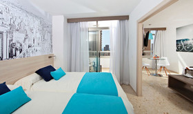 Flamingo Beach Resort