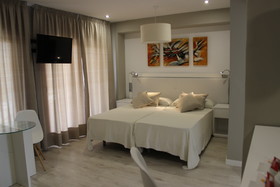 Flamingo Beach Resort