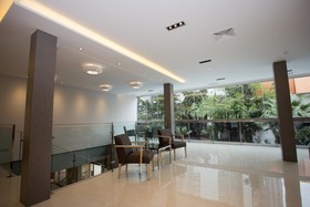 Niza Apartments