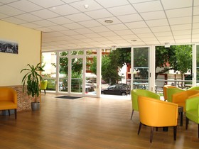 Vistamar Apartments
