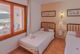 Villas Guzman-Casa del Rull