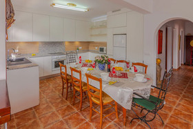 Villas Guzman-Casa del Rull
