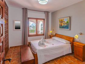 Villas Guzman-Casa del Rull