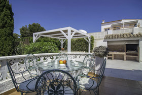 Villas Guzman-Casa del Rull