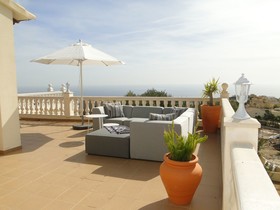 Villa Lirios
