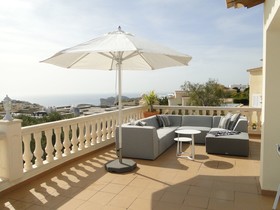 Villa Lirios