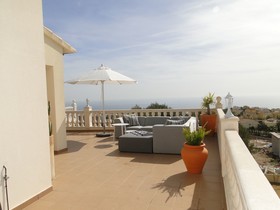 Villa Lirios