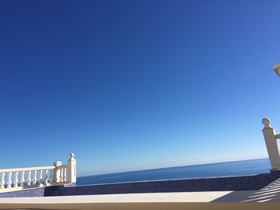 Villa Lirios