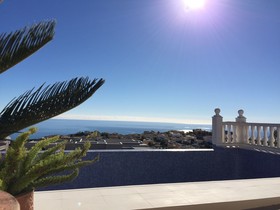 Villa Lirios