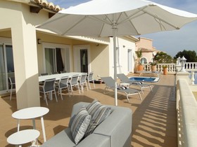 Villa Lirios