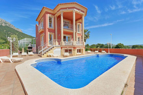 Holiday Villa Estacion