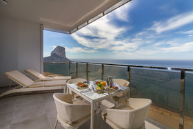 ESTIMAR Calpe Suitopia 3 & Three