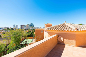 Villa Adoracion