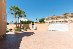 Villa Adoracion