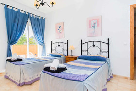 Villa Adoracion