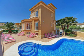 Villa Avellana