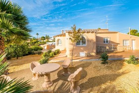 Villa Loly