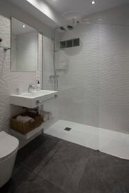 Room Boutique 32