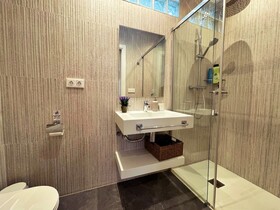 Room Boutique 32