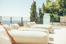 cala lanuza suites
