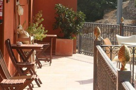 La Morena Guest House