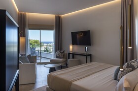 Dionis Boutique Hotel & Spa
