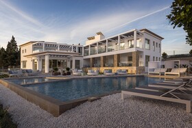 Dionis Boutique Hotel & Spa
