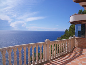 Villa La Granadella