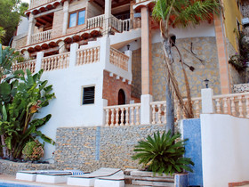 Villa La Granadella