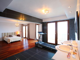 Villa La Granadella