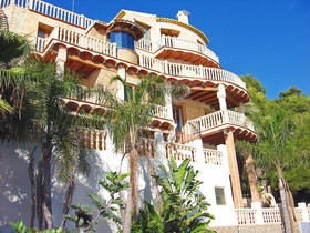 Villa La Granadella