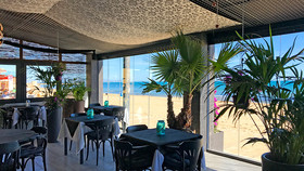 Lloyds Beach Club