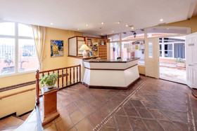 Lloyds Beach Club