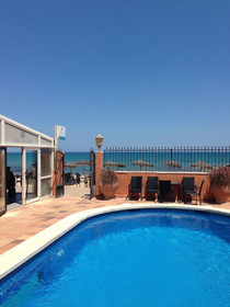 Lloyds Beach Club
