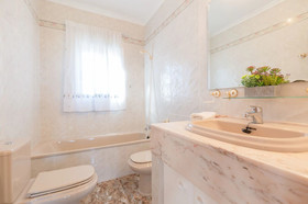 Fidalsa Villa Grand White House