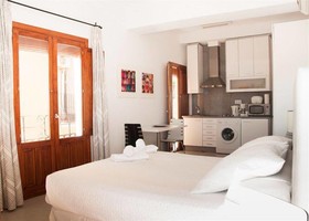 Happyvila Apartments