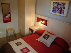 Hostal Badalona