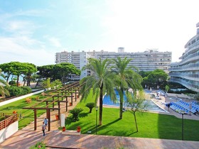 Apartamentos S’Abanell Central Park