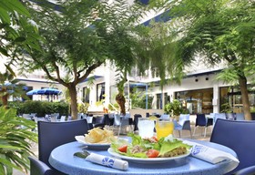 GHT Balmes Hotel Aparthotel & SPLASH