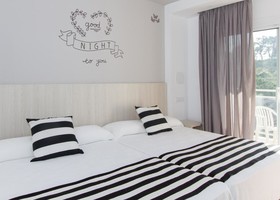 Hotel Oasis Park